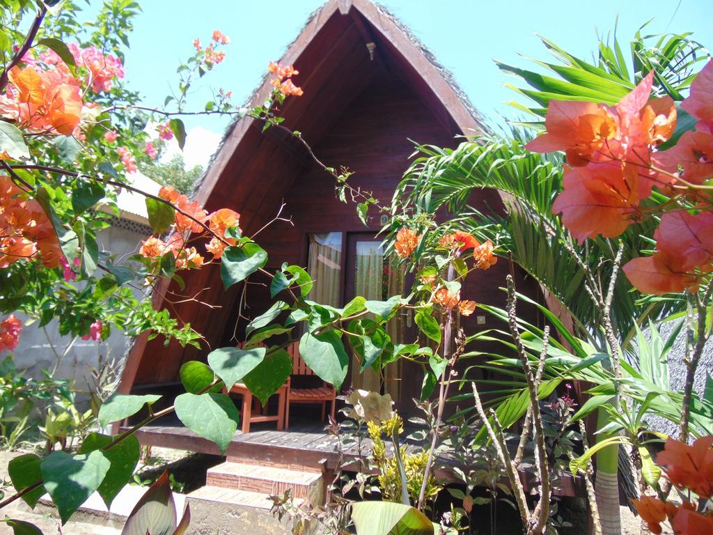 Brother Bungalow Gili Trawangan Extérieur photo