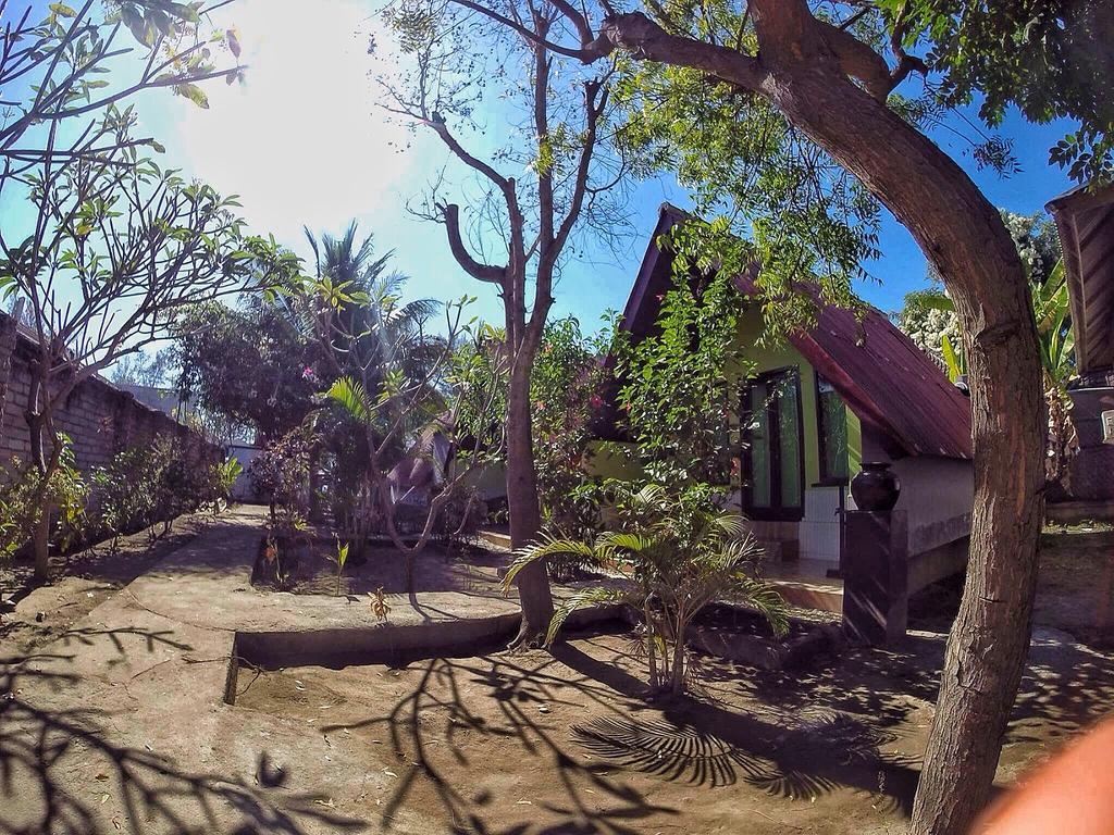 Brother Bungalow Gili Trawangan Extérieur photo