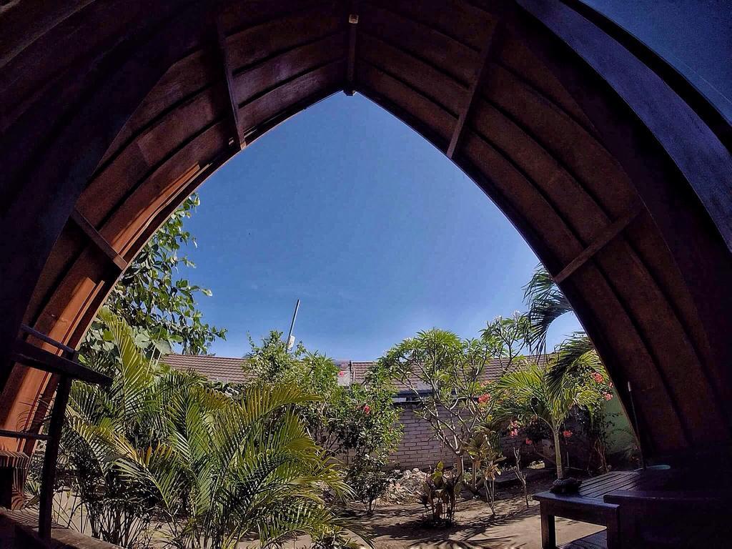 Brother Bungalow Gili Trawangan Extérieur photo